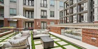 ALARA Uptown Gallery 13