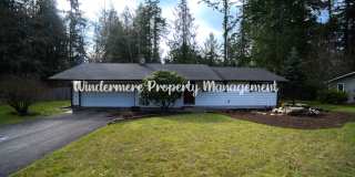 Charming and Bright 3 bed in Heart of Gig Harbor! Gallery 1