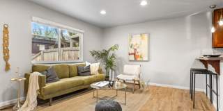 Bright West Highland Home with Modern Finishes!! Gallery 14