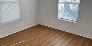 821 5th St Gallery 11