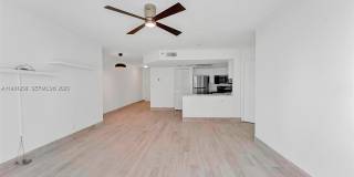 8911 Collins Ave Gallery 3