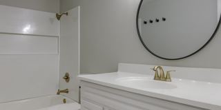 4715 Davenport Street - 7 Gallery 2