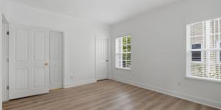 Nippers Corner Condo Gallery 16