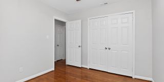 Adorable Two Bedroom Apartment Near Cotswold! Gallery 14