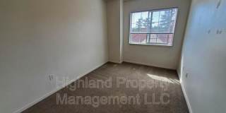 322 NE Whitman St Gallery 14