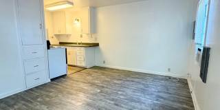 Quaint & Cozy Duplex!! Gallery 3
