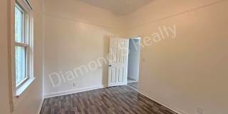 Updated 6 Bedroom Home! Gallery 25