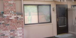 Steilacoom Gardens, 2 bedroom, 1 bath Townhome Style Condo. Gallery 1