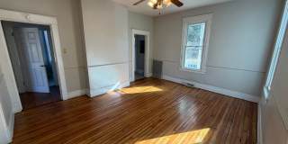 Charming 4bdrm/1.5bth Home Located in Richmond's North Highland Park w/Balcony!! Gallery 15