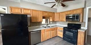 LARGE 4BR ONE LEVEL HOME WITH A GREAT FLOORPLAN.  TONS OF SPACE! Gallery 5