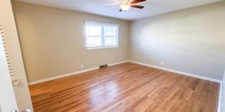 Courtyard Apartments Gallery 26