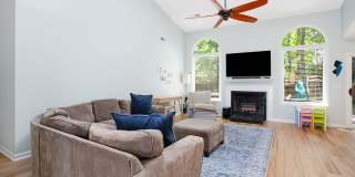 Fully Furnished Coastal Retreat Near Wrightsville Beach in Desirable Masonboro Neighborhood Gallery 5