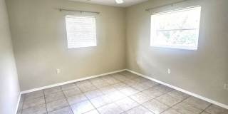 Port Charlotte fenced back yard home Gallery 16