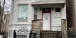 1826 S Hamlin Avenue Gallery 1