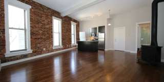 2208 N Clark Gallery 1