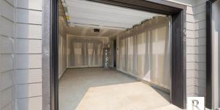 Gorgeous! Brand New 3 Bedroom Townhome in Eagle Point Gallery 16