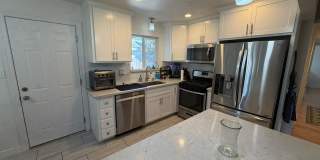 Fully Furnished 3BR/2BA Sacramento Home | Utilities Included | Flexible 3–12 Month Leases Gallery 23