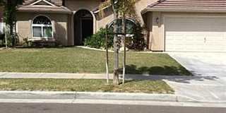 Beautiful 3 bedroom and 2 bath home ready for move in. Gallery 1