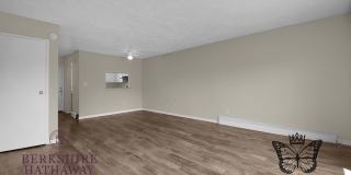 2 Bedroom Townhouse Apartment Gallery 44