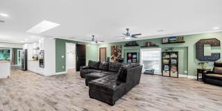 6 NE Bay Court Gallery 7
