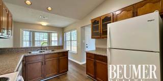 Spacious inside and out home for Rent Gallery 7