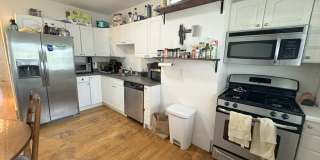 188 L St Gallery 6
