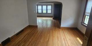 4147-4149 N Bartlett Ave. Gallery 4