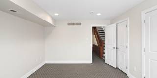 619 S 42ND Street Gallery 14