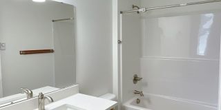 1205 North Garden Street Gallery 77