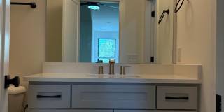 Gorgeous Brick 3 bed/3 bath Rental Available! Gallery 7