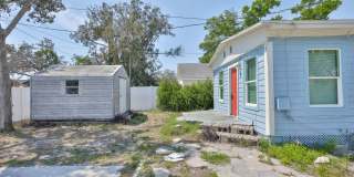 Exquisite Remodeled Retreat: 4 Bed, 1 Bath Gem in St. Petersburg Gallery 30