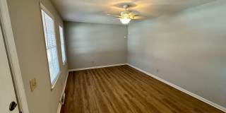 3 Bedroom 1.5 Bathroom Home - Newly Updated - Available Now Gallery 1