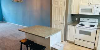 Charming Condo in Terrific Waterfront Location Gallery 10