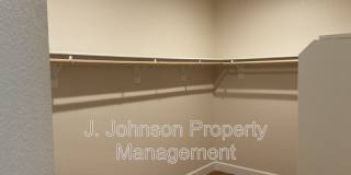 644 Albany St Gallery 13