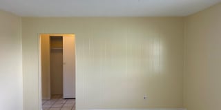 1627 W OAK RIDGE Road Gallery 9