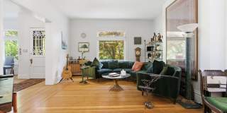Stunning 5 Bedroom 2.5 Bathroom Home in Squirrel Hill Gallery 13