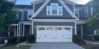 Stunning Denver Townhome | Pool, Fitness Center & Maintenance-Free Living Gallery 1