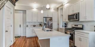 2126 LOCUST Street Gallery 6