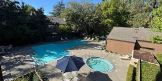 NICE 2ND STORY CONDO IN WOODSIDE SIERRA GATED COMMUNITY NEAR LOEHMANN'S PLAZA! Gallery 1
