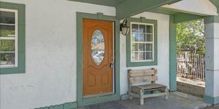 Beautiful large home for Rent Gallery 1