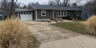 Adorable 3 bedroom 2 bath with a fenced back yard Gallery 1