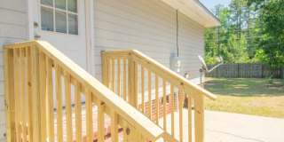 Price Change! 3 Bedroom 2 Bathroom- Pets Considered! Gallery 16
