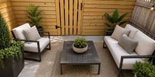 Bright, Newly Renovated 3-Bedroom Rowhome with Backyard Gallery 20