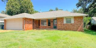 Charming Home in Quiet Cul-de-Sac! Gallery 3