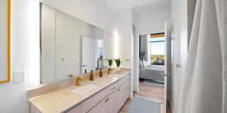 Residences Kierland Gallery 70