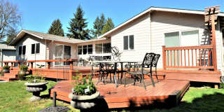 Must see!!! Updated Rambler on Glencoe Community Gallery 16