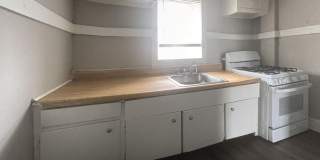 Renovated Three Bedroom w/ New Flooring throughout in Southwest Gallery 5