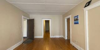 4bd/2Ba with Separate Offices (or Storage Rooms) Attached to Bedrooms; Heat/Hot Water Included! Gallery 3