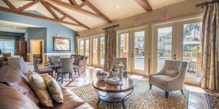 Odyssey Lake Apartments Gallery 16