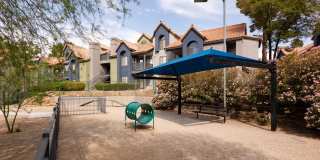 Boulevard @4201 Apartments Gallery 79